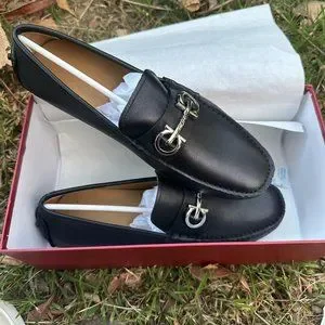 Salvatore Ferragamo｜FLAT SHOES/LOAFERS (01I744 775746) Varina ballet flat - Women | Ferragamo
